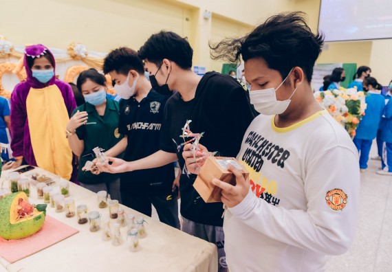 ภาพกิจกรรม  คณะวิทยาศาสตร์และเทคโนโลยีมหาวิทยาลัยราชภัฏกำแพงเพชร จัดงานสัปดาห์วิทยาศาสตร์แห่งชาติ ส่วนภูมิภาค ประจำปี 2565