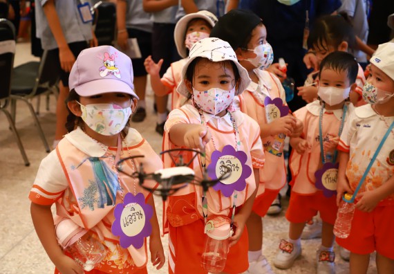 ภาพกิจกรรม  คณะวิทยาศาสตร์และเทคโนโลยีมหาวิทยาลัยราชภัฏกำแพงเพชร จัดงานสัปดาห์วิทยาศาสตร์แห่งชาติ ส่วนภูมิภาค ประจำปี 2565