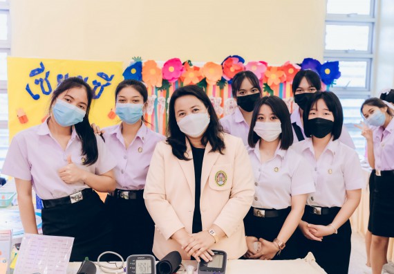 ภาพกิจกรรม  คณะวิทยาศาสตร์และเทคโนโลยีมหาวิทยาลัยราชภัฏกำแพงเพชร จัดงานสัปดาห์วิทยาศาสตร์แห่งชาติ ส่วนภูมิภาค ประจำปี 2565