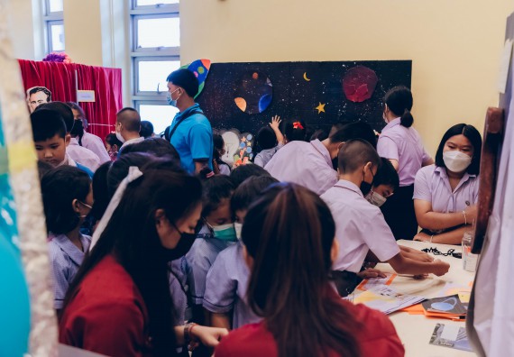 ภาพกิจกรรม  คณะวิทยาศาสตร์และเทคโนโลยีมหาวิทยาลัยราชภัฏกำแพงเพชร จัดงานสัปดาห์วิทยาศาสตร์แห่งชาติ ส่วนภูมิภาค ประจำปี 2565