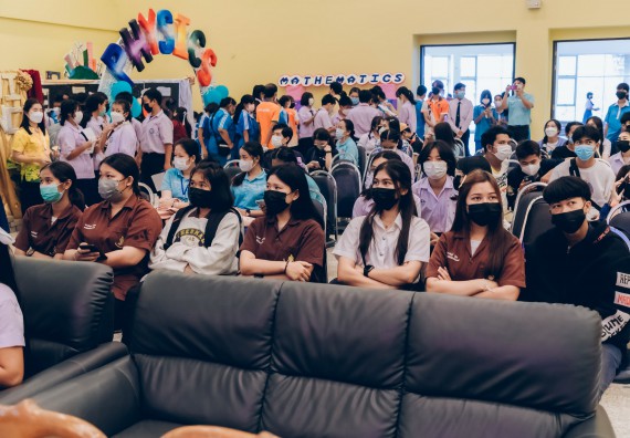 ภาพกิจกรรม  คณะวิทยาศาสตร์และเทคโนโลยีมหาวิทยาลัยราชภัฏกำแพงเพชร จัดงานสัปดาห์วิทยาศาสตร์แห่งชาติ ส่วนภูมิภาค ประจำปี 2565