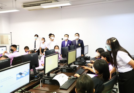 ภาพกิจกรรม โครงการพัฒนานักเรียนห้องเรียนพิเศษ E-SMART โรงเรียนคลองขลุงราษฎร์รังสรรค์  วันที่ 3 กันยายน 2565