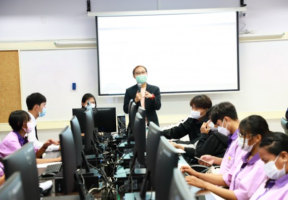 ภาพกิจกรรม โครงการพัฒนานักเรียนห้องเรียนพิเศษ E-SMART โรงเรียนคลองขลุงราษฎร์รังสรรค์  วันที่ 3 กันยายน 2565