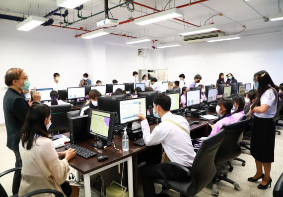 ภาพกิจกรรม โครงการพัฒนานักเรียนห้องเรียนพิเศษ E-SMART โรงเรียนคลองขลุงราษฎร์รังสรรค์  วันที่ 3 กันยายน 2565