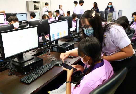 ภาพกิจกรรม โครงการพัฒนานักเรียนห้องเรียนพิเศษ E-SMART โรงเรียนคลองขลุงราษฎร์รังสรรค์  วันที่ 3 กันยายน 2565