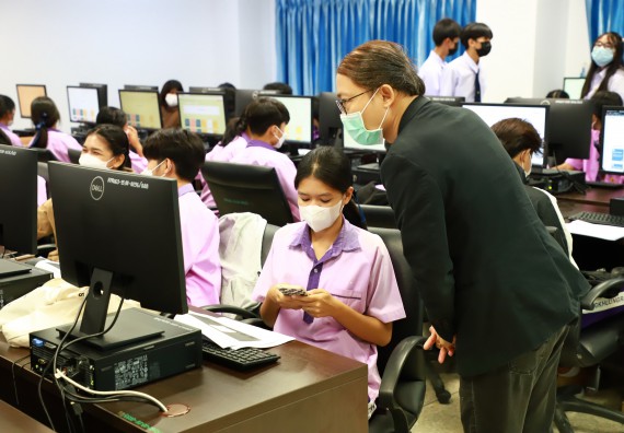 ภาพกิจกรรม โครงการพัฒนานักเรียนห้องเรียนพิเศษ E-SMART โรงเรียนคลองขลุงราษฎร์รังสรรค์  วันที่ 3 กันยายน 2565