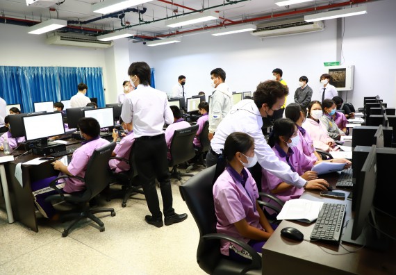 ภาพกิจกรรม โครงการพัฒนานักเรียนห้องเรียนพิเศษ E-SMART โรงเรียนคลองขลุงราษฎร์รังสรรค์  วันที่ 3 กันยายน 2565