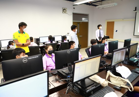 ภาพกิจกรรม โครงการพัฒนานักเรียนห้องเรียนพิเศษ E-SMART โรงเรียนคลองขลุงราษฎร์รังสรรค์  วันที่ 3 กันยายน 2565