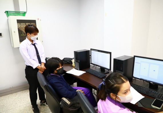 ภาพกิจกรรม โครงการพัฒนานักเรียนห้องเรียนพิเศษ E-SMART โรงเรียนคลองขลุงราษฎร์รังสรรค์  วันที่ 3 กันยายน 2565