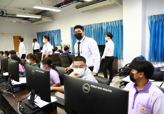 ภาพกิจกรรม โครงการพัฒนานักเรียนห้องเรียนพิเศษ E-SMART โรงเรียนคลองขลุงราษฎร์รังสรรค์  วันที่ 3 กันยายน 2565