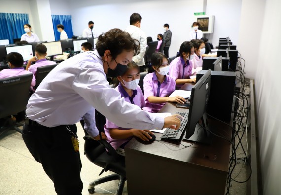 ภาพกิจกรรม โครงการพัฒนานักเรียนห้องเรียนพิเศษ E-SMART โรงเรียนคลองขลุงราษฎร์รังสรรค์  วันที่ 3 กันยายน 2565