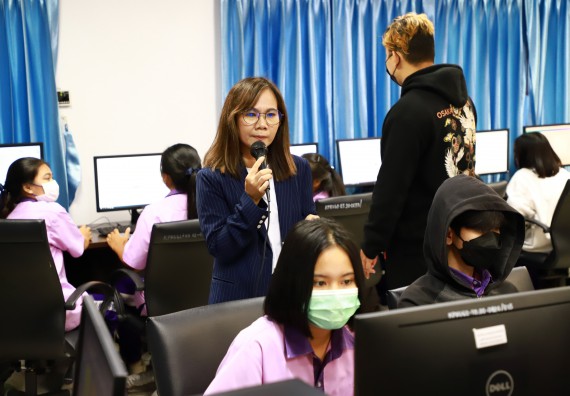 ภาพกิจกรรม โครงการพัฒนานักเรียนห้องเรียนพิเศษ E-SMART โรงเรียนคลองขลุงราษฎร์รังสรรค์  วันที่ 3 กันยายน 2565