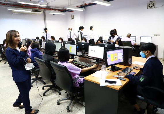 ภาพกิจกรรม โครงการพัฒนานักเรียนห้องเรียนพิเศษ E-SMART โรงเรียนคลองขลุงราษฎร์รังสรรค์  วันที่ 3 กันยายน 2565