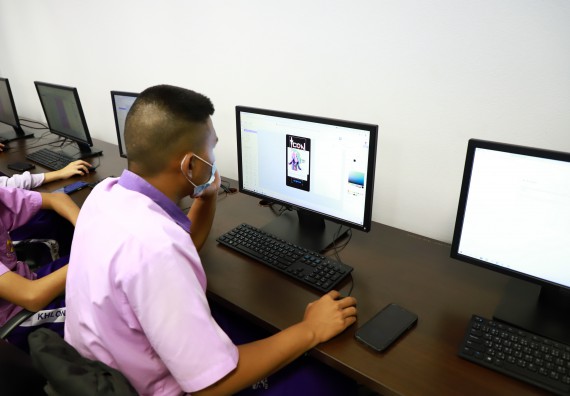 ภาพกิจกรรม โครงการพัฒนานักเรียนห้องเรียนพิเศษ E-SMART โรงเรียนคลองขลุงราษฎร์รังสรรค์  วันที่ 3 กันยายน 2565