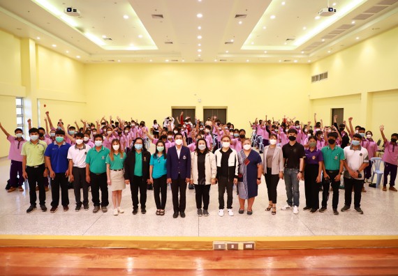 โครงการพัฒนานักเรียนห้องเรียนพิเศษ E-SMART โรงเรียนคลองขลุงราษฎร์รังสรรค์  วันที่ 4 กันยายน 2565 