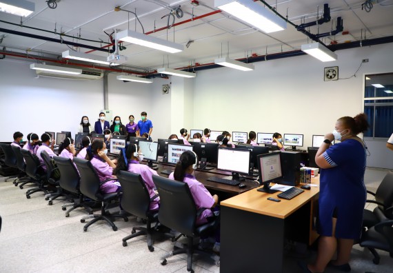 โครงการพัฒนานักเรียนห้องเรียนพิเศษ E-SMART โรงเรียนคลองขลุงราษฎร์รังสรรค์  วันที่ 4 กันยายน 2565 