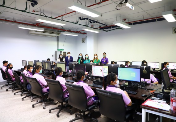 โครงการพัฒนานักเรียนห้องเรียนพิเศษ E-SMART โรงเรียนคลองขลุงราษฎร์รังสรรค์  วันที่ 4 กันยายน 2565 