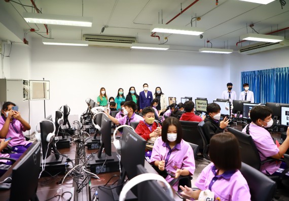 โครงการพัฒนานักเรียนห้องเรียนพิเศษ E-SMART โรงเรียนคลองขลุงราษฎร์รังสรรค์  วันที่ 4 กันยายน 2565 