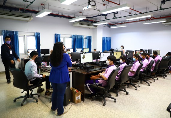 โครงการพัฒนานักเรียนห้องเรียนพิเศษ E-SMART โรงเรียนคลองขลุงราษฎร์รังสรรค์  วันที่ 4 กันยายน 2565 