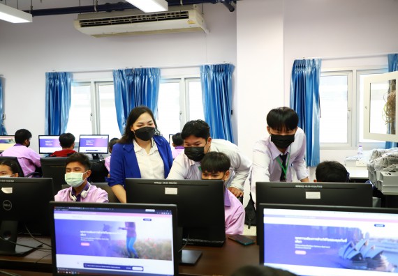 โครงการพัฒนานักเรียนห้องเรียนพิเศษ E-SMART โรงเรียนคลองขลุงราษฎร์รังสรรค์  วันที่ 4 กันยายน 2565 