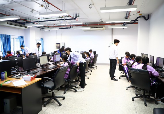 โครงการพัฒนานักเรียนห้องเรียนพิเศษ E-SMART โรงเรียนคลองขลุงราษฎร์รังสรรค์  วันที่ 4 กันยายน 2565 