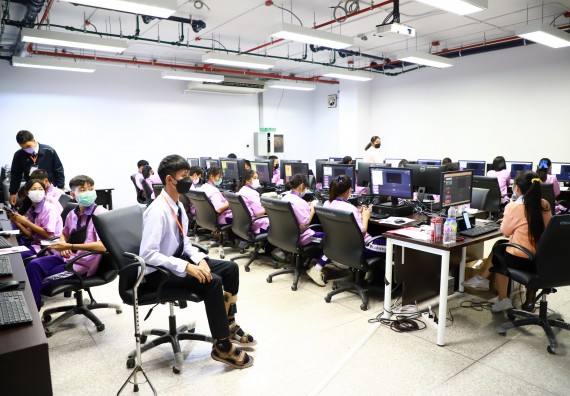 โครงการพัฒนานักเรียนห้องเรียนพิเศษ E-SMART โรงเรียนคลองขลุงราษฎร์รังสรรค์  วันที่ 4 กันยายน 2565 