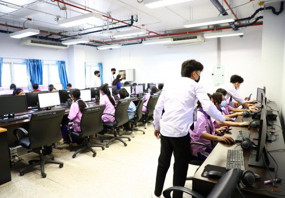 โครงการพัฒนานักเรียนห้องเรียนพิเศษ E-SMART โรงเรียนคลองขลุงราษฎร์รังสรรค์  วันที่ 4 กันยายน 2565 