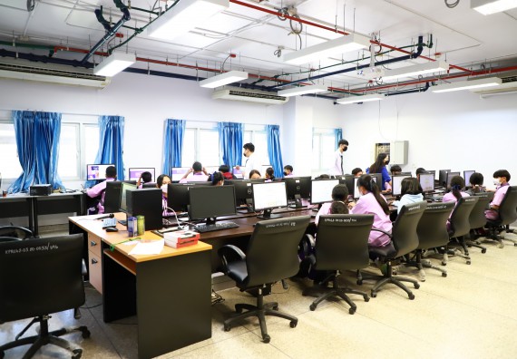 โครงการพัฒนานักเรียนห้องเรียนพิเศษ E-SMART โรงเรียนคลองขลุงราษฎร์รังสรรค์  วันที่ 4 กันยายน 2565 