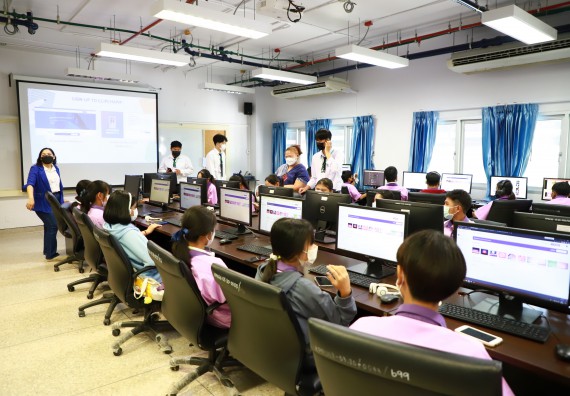 โครงการพัฒนานักเรียนห้องเรียนพิเศษ E-SMART โรงเรียนคลองขลุงราษฎร์รังสรรค์  วันที่ 4 กันยายน 2565 
