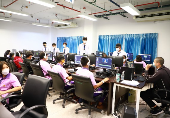 โครงการพัฒนานักเรียนห้องเรียนพิเศษ E-SMART โรงเรียนคลองขลุงราษฎร์รังสรรค์  วันที่ 4 กันยายน 2565 