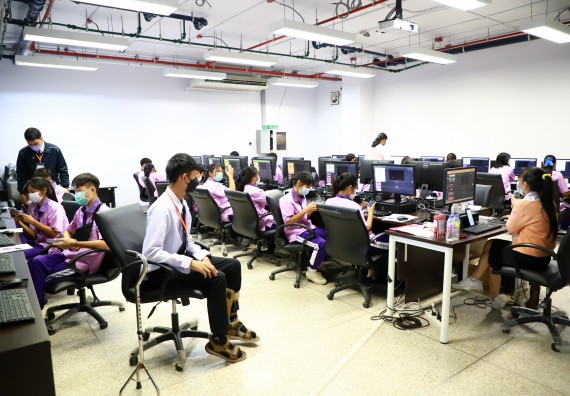 โครงการพัฒนานักเรียนห้องเรียนพิเศษ E-SMART โรงเรียนคลองขลุงราษฎร์รังสรรค์  วันที่ 4 กันยายน 2565 