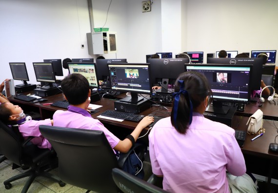 โครงการพัฒนานักเรียนห้องเรียนพิเศษ E-SMART โรงเรียนคลองขลุงราษฎร์รังสรรค์  วันที่ 4 กันยายน 2565 