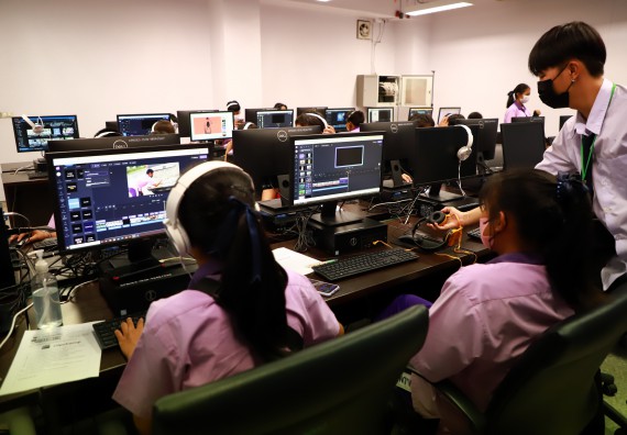 โครงการพัฒนานักเรียนห้องเรียนพิเศษ E-SMART โรงเรียนคลองขลุงราษฎร์รังสรรค์  วันที่ 4 กันยายน 2565 