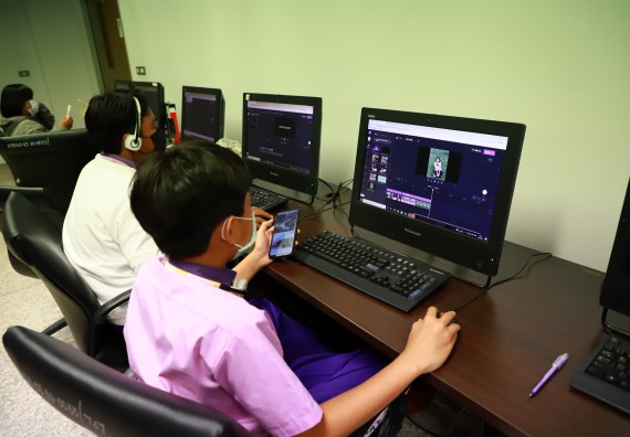 โครงการพัฒนานักเรียนห้องเรียนพิเศษ E-SMART โรงเรียนคลองขลุงราษฎร์รังสรรค์  วันที่ 4 กันยายน 2565 