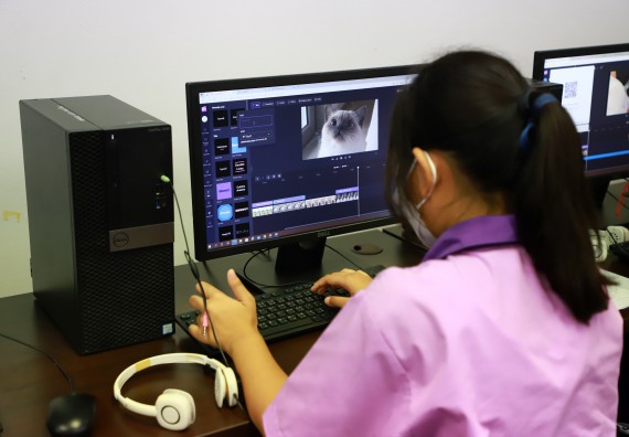 โครงการพัฒนานักเรียนห้องเรียนพิเศษ E-SMART โรงเรียนคลองขลุงราษฎร์รังสรรค์  วันที่ 4 กันยายน 2565 