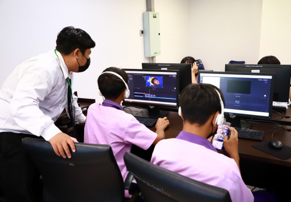 โครงการพัฒนานักเรียนห้องเรียนพิเศษ E-SMART โรงเรียนคลองขลุงราษฎร์รังสรรค์  วันที่ 4 กันยายน 2565 