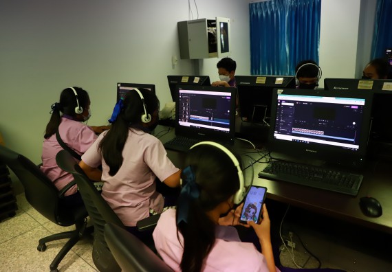 โครงการพัฒนานักเรียนห้องเรียนพิเศษ E-SMART โรงเรียนคลองขลุงราษฎร์รังสรรค์  วันที่ 4 กันยายน 2565 