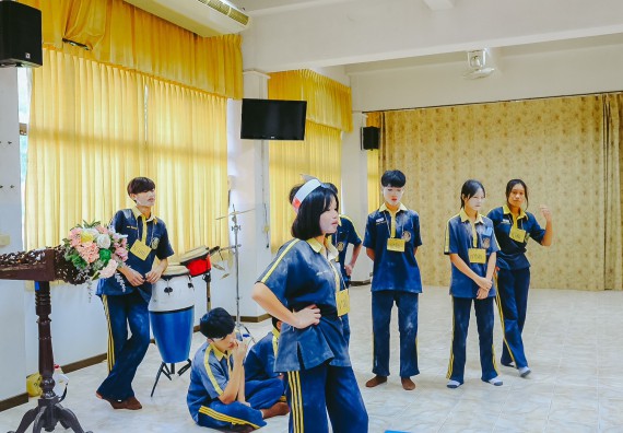 ภาพกิจกรรม  คณะวิทยาศาสตร์และเทคโนโลยี จัดกิจกรรมค่ายคณิตศาสตร์ โครงการส่งเสริมทักษะกระบวนการทางวิชาการ ให้กับนักเรียนโรงเรียนเรืองวิทย์พิทยาคม