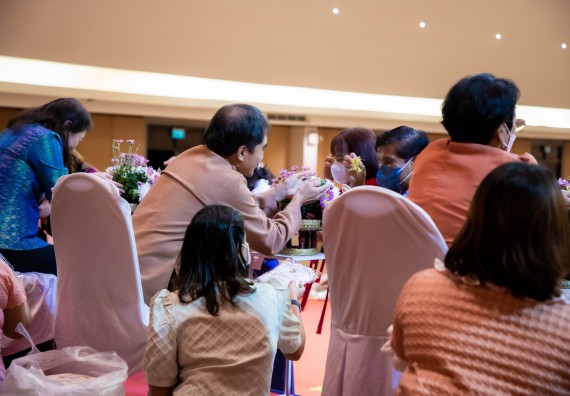 ภาพกิจกรรม  ผู้บริหาร คณาจารย์ บุคลากร คณะวิทยาศาสตร์และเทคโนโลยี เข้าร่วมงานแสดงมุทิตาจิต แด่ผู้เกษียณอายุราชการ มหาวิทยาลัยราชภัฏกำแพงเพชร ประจำปี ๒๕๖๕ เกษียณสวัสดิ์ ศรีสักทอง