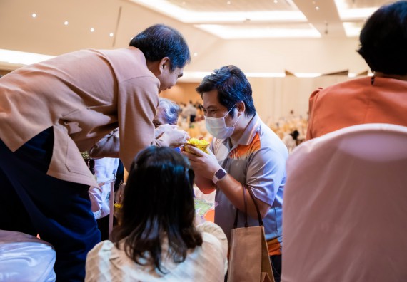 ภาพกิจกรรม  ผู้บริหาร คณาจารย์ บุคลากร คณะวิทยาศาสตร์และเทคโนโลยี เข้าร่วมงานแสดงมุทิตาจิต แด่ผู้เกษียณอายุราชการ มหาวิทยาลัยราชภัฏกำแพงเพชร ประจำปี ๒๕๖๕ เกษียณสวัสดิ์ ศรีสักทอง