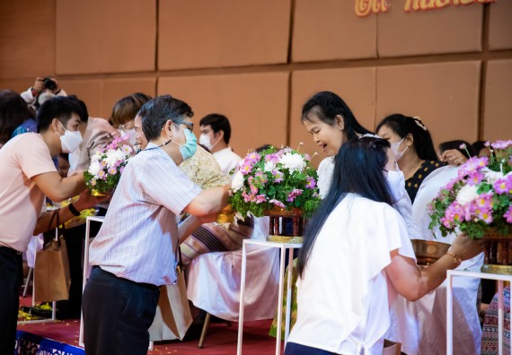 ภาพกิจกรรม  ผู้บริหาร คณาจารย์ บุคลากร คณะวิทยาศาสตร์และเทคโนโลยี เข้าร่วมงานแสดงมุทิตาจิต แด่ผู้เกษียณอายุราชการ มหาวิทยาลัยราชภัฏกำแพงเพชร ประจำปี ๒๕๖๕ เกษียณสวัสดิ์ ศรีสักทอง