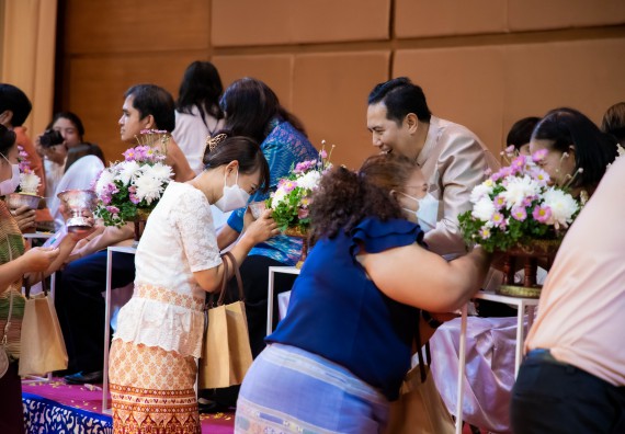 ภาพกิจกรรม  ผู้บริหาร คณาจารย์ บุคลากร คณะวิทยาศาสตร์และเทคโนโลยี เข้าร่วมงานแสดงมุทิตาจิต แด่ผู้เกษียณอายุราชการ มหาวิทยาลัยราชภัฏกำแพงเพชร ประจำปี ๒๕๖๕ เกษียณสวัสดิ์ ศรีสักทอง