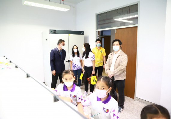 ภาพกิจกรรม  โรงเรียนอนุบาลกำแพงเพชร ร่วมกับคณะวิทยาศาสตร์และเทคโนโลยี จัดโครงการ Science Camp สำหรับนักเรียนห้องเรียนพิเศษ (MEP) ระดับชั้นประถมศึกษาปีที่ 1-6