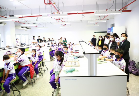 ภาพกิจกรรม  โรงเรียนอนุบาลกำแพงเพชร ร่วมกับคณะวิทยาศาสตร์และเทคโนโลยี จัดโครงการ Science Camp สำหรับนักเรียนห้องเรียนพิเศษ (MEP) ระดับชั้นประถมศึกษาปีที่ 1-6