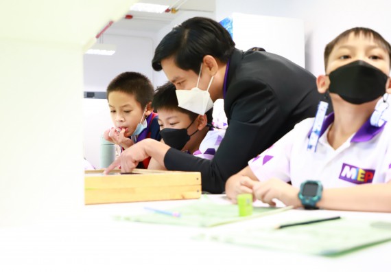 ภาพกิจกรรม  โรงเรียนอนุบาลกำแพงเพชร ร่วมกับคณะวิทยาศาสตร์และเทคโนโลยี จัดโครงการ Science Camp สำหรับนักเรียนห้องเรียนพิเศษ (MEP) ระดับชั้นประถมศึกษาปีที่ 1-6