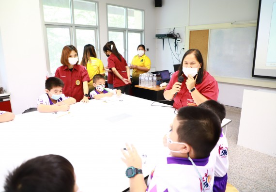 ภาพกิจกรรม  โรงเรียนอนุบาลกำแพงเพชร ร่วมกับคณะวิทยาศาสตร์และเทคโนโลยี จัดโครงการ Science Camp สำหรับนักเรียนห้องเรียนพิเศษ (MEP) ระดับชั้นประถมศึกษาปีที่ 1-6