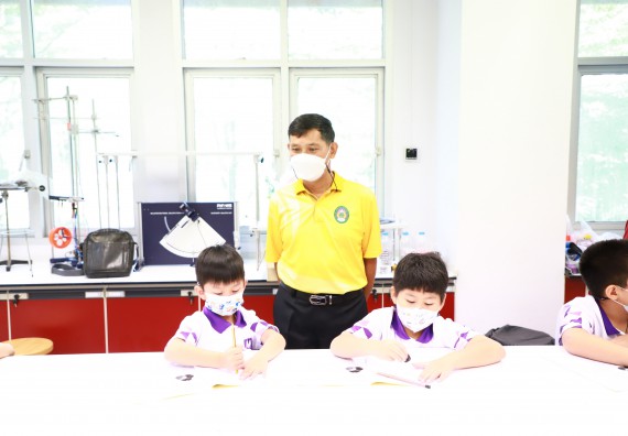 ภาพกิจกรรม  โรงเรียนอนุบาลกำแพงเพชร ร่วมกับคณะวิทยาศาสตร์และเทคโนโลยี จัดโครงการ Science Camp สำหรับนักเรียนห้องเรียนพิเศษ (MEP) ระดับชั้นประถมศึกษาปีที่ 1-6