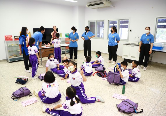 ภาพกิจกรรม  โรงเรียนอนุบาลกำแพงเพชร ร่วมกับคณะวิทยาศาสตร์และเทคโนโลยี จัดโครงการ Science Camp สำหรับนักเรียนห้องเรียนพิเศษ (MEP) ระดับชั้นประถมศึกษาปีที่ 1-6