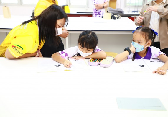 ภาพกิจกรรม  โรงเรียนอนุบาลกำแพงเพชร ร่วมกับคณะวิทยาศาสตร์และเทคโนโลยี จัดโครงการ Science Camp สำหรับนักเรียนห้องเรียนพิเศษ (MEP) ระดับชั้นประถมศึกษาปีที่ 1-6