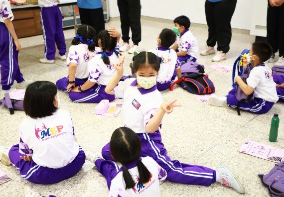 ภาพกิจกรรม  โรงเรียนอนุบาลกำแพงเพชร ร่วมกับคณะวิทยาศาสตร์และเทคโนโลยี จัดโครงการ Science Camp สำหรับนักเรียนห้องเรียนพิเศษ (MEP) ระดับชั้นประถมศึกษาปีที่ 1-6